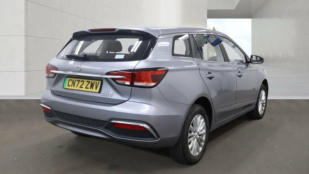 MG MG5 Estate Silver #5