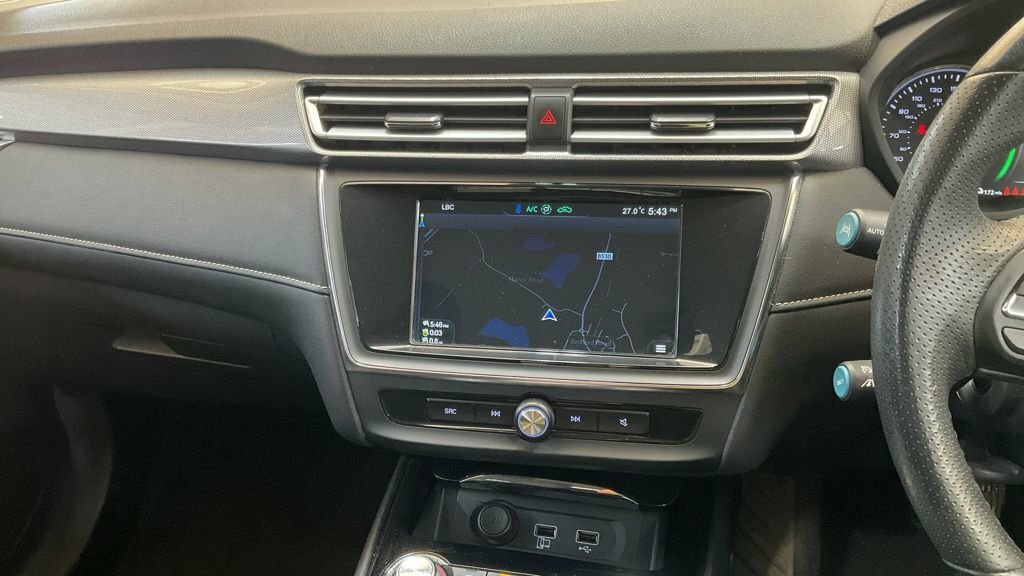 MG MG5 Estate Silver #2
