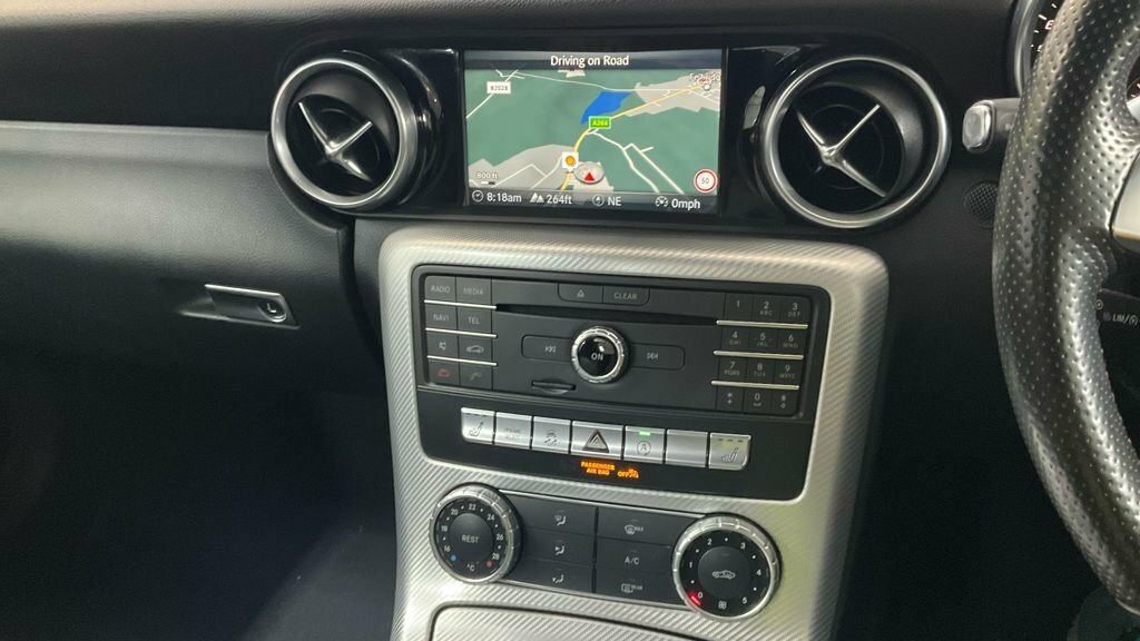 Mercedes-Benz SLC 1.6L Amg Line Black #3