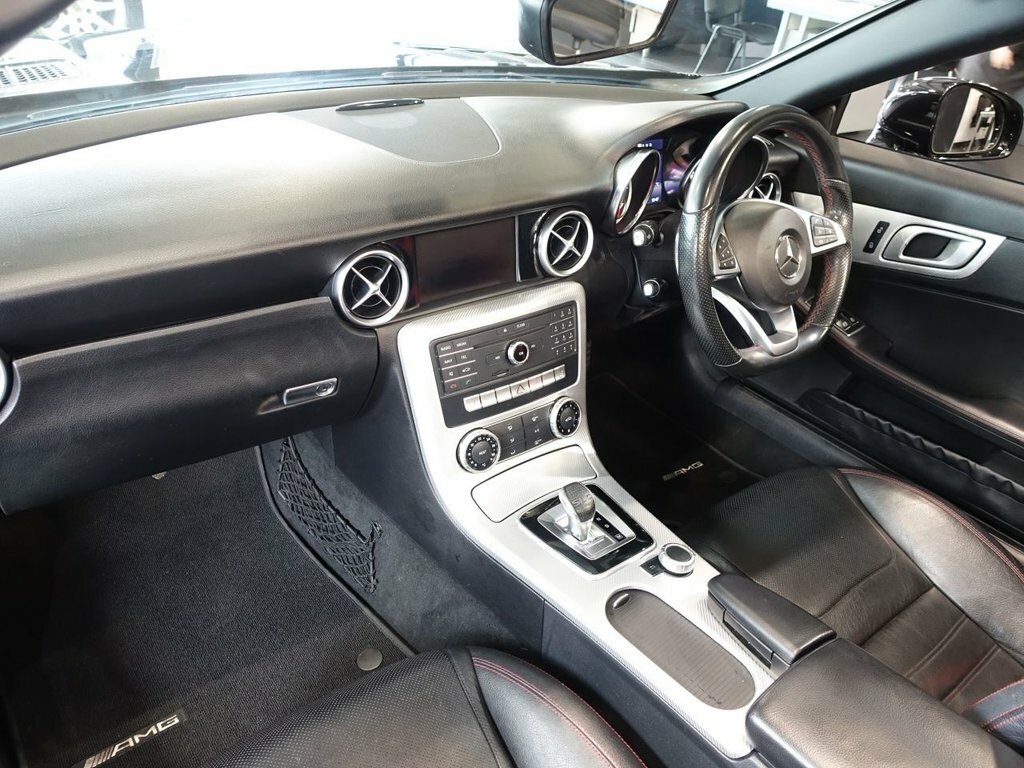 Mercedes-Benz SLC 1.6L Amg Line Black #6