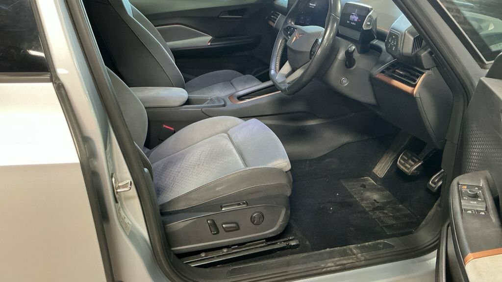 Cupra Born Hatchback Silver #3