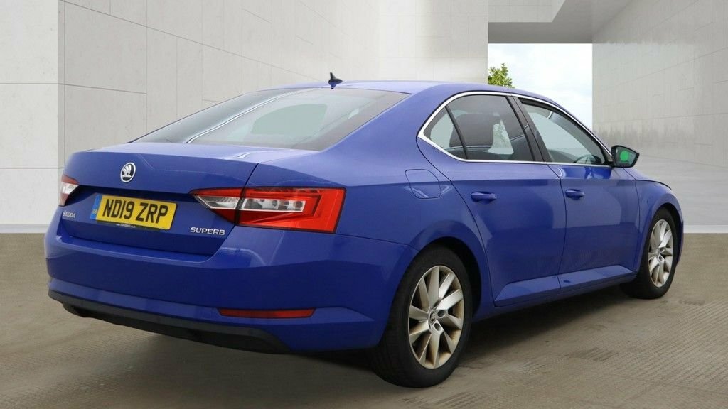 Skoda Superb 2L Se Technology Blue #4