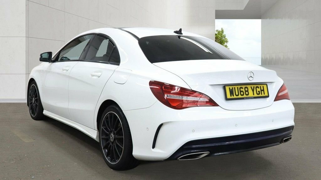 Mercedes-Benz CLA Class 2.1L Amg Line Night Edition White #3