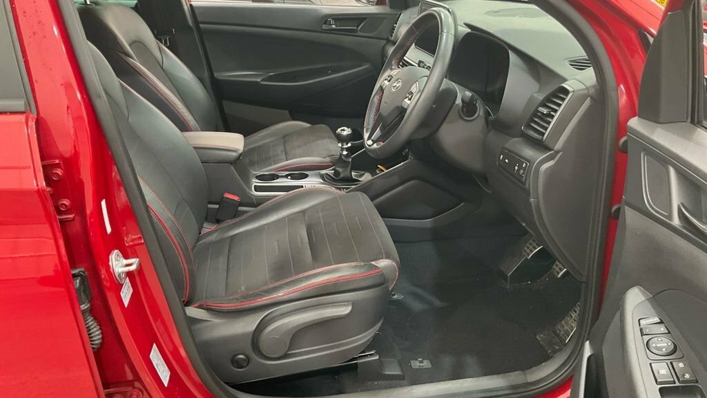 Hyundai Tucson 1.6L N Line Red #3
