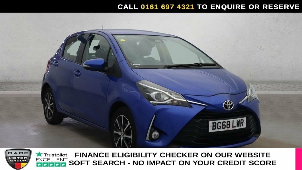 Toyota Yaris Vvt-i Icon Tech Red #1