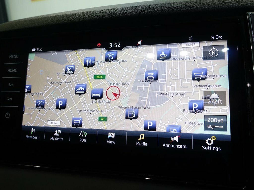 Skoda Karoq 1.5L Edition White #4