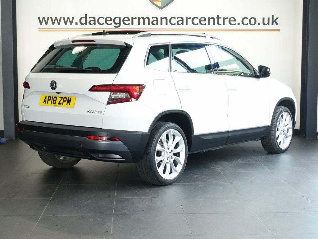 Skoda Karoq 1.5L Edition White #6
