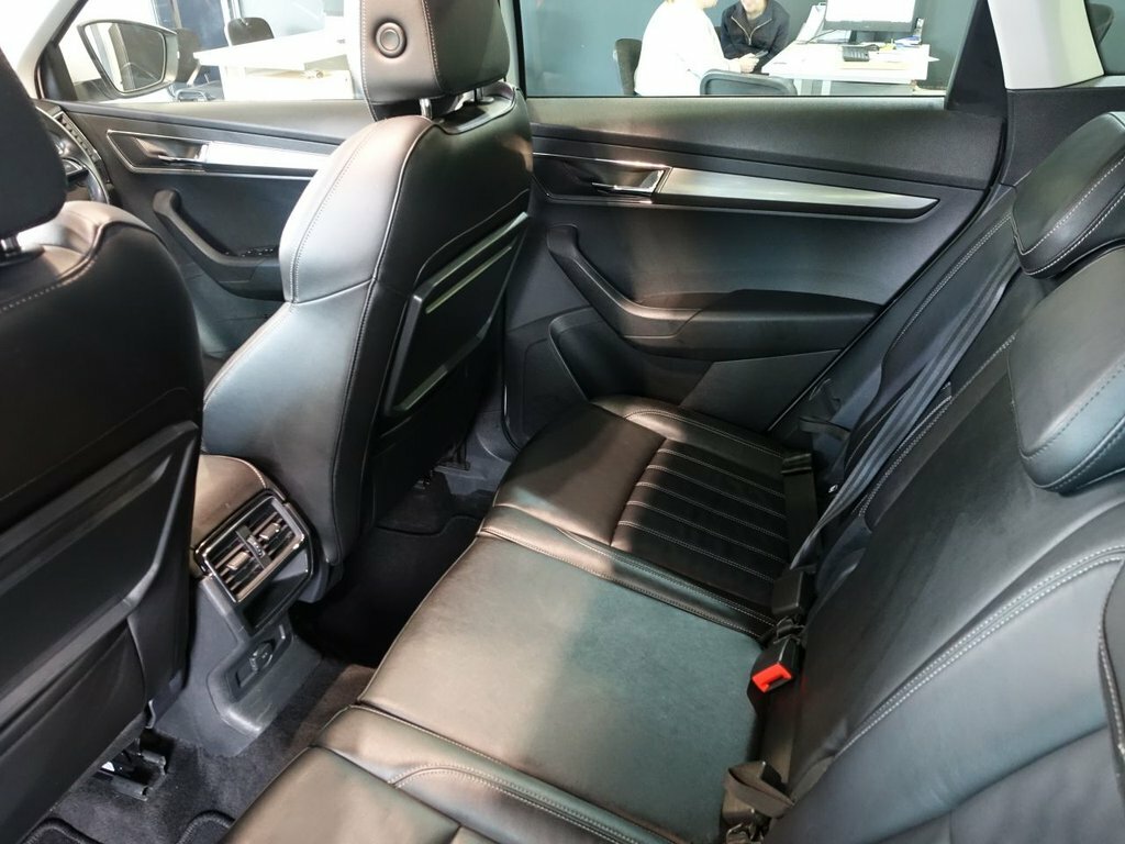 Skoda Karoq Karoq Se Tdi Black #16