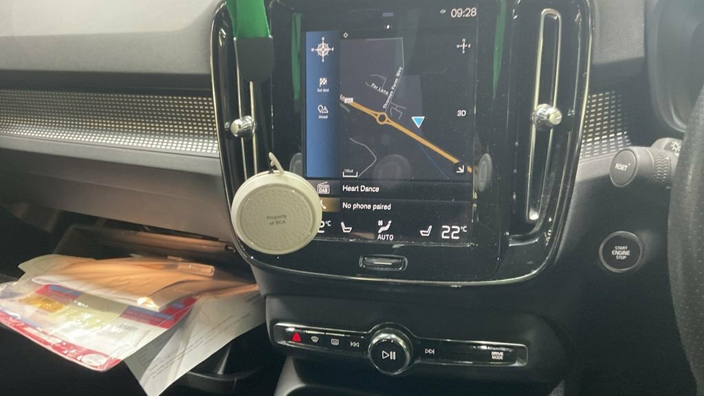 Volvo XC40 2L R-design Black #3