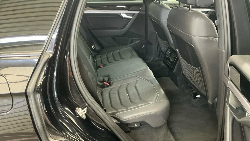 Volkswagen Touareg 3.0 V6 Tdi 4Motion R-line Tech Tip Black #7