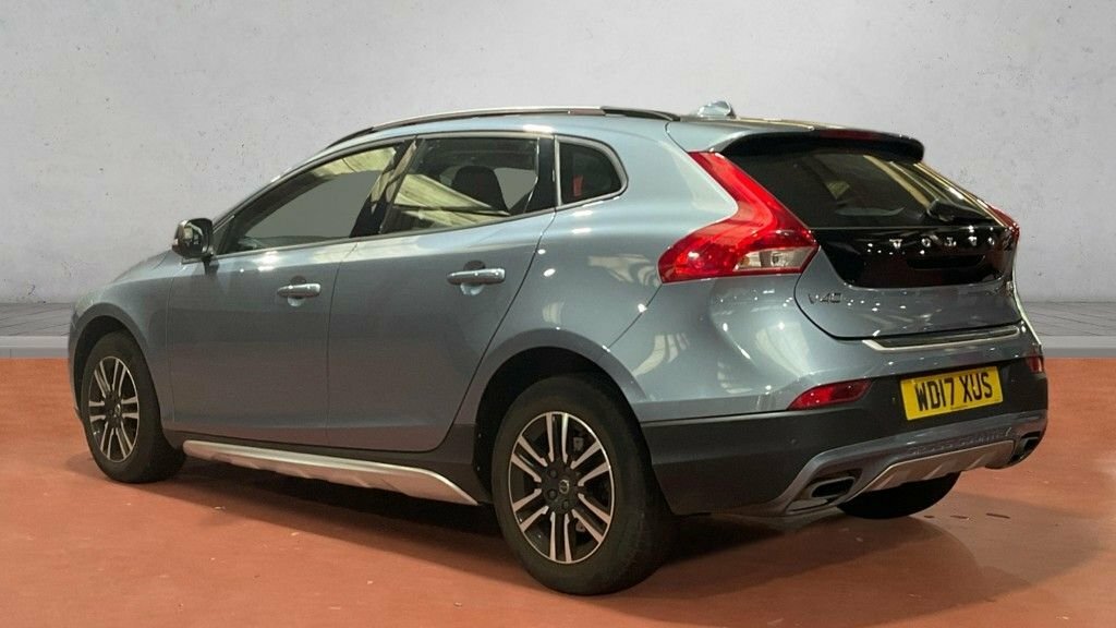 Volvo V40 Cross Country 2L Nav Plus Blue #4