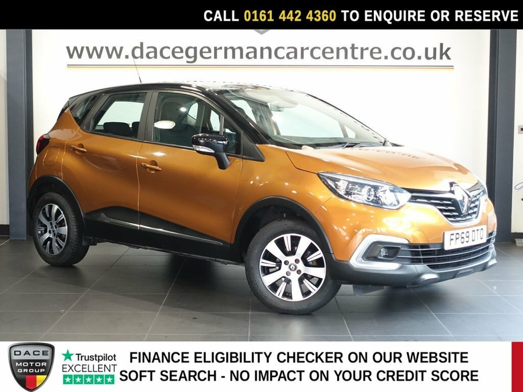 Renault Captur 0.9L Play Orange
