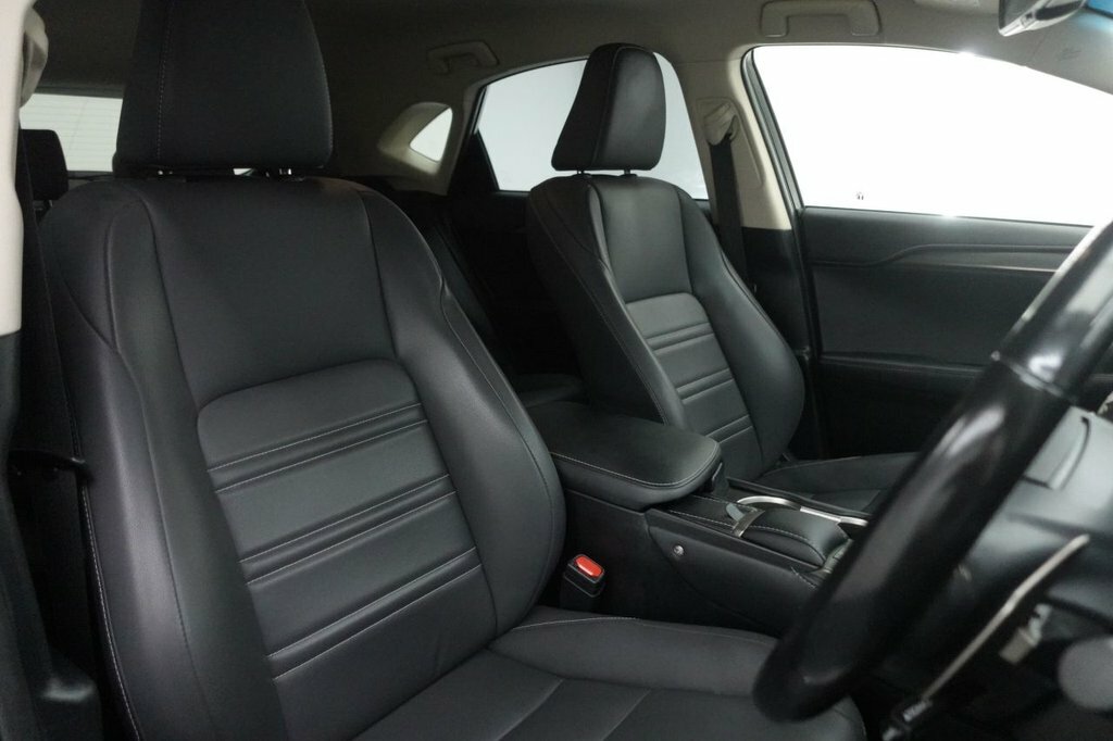 Lexus NX 2.5L Premium Black #2
