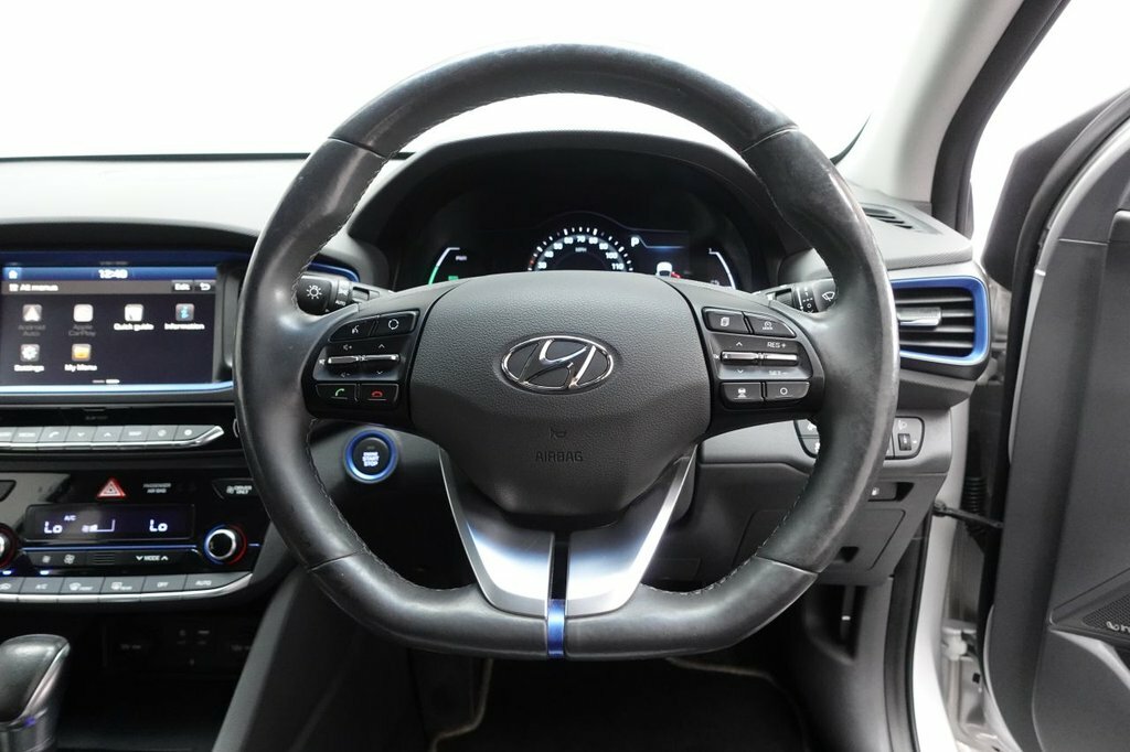Hyundai Ioniq 1.6 Gdi Hybrid Premium Se Dct 2017 Grey #20