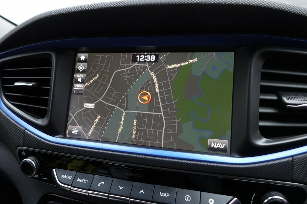 Hyundai Ioniq 1.6L Premium Silver #2