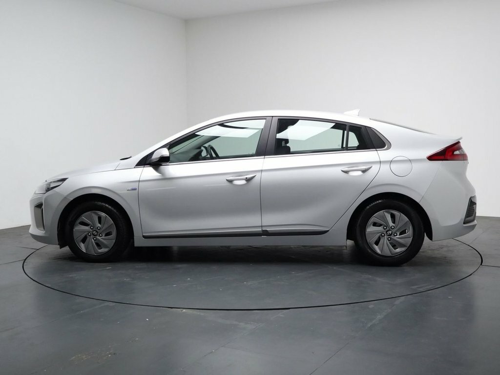 Hyundai Ioniq 1.6L Premium Silver #6