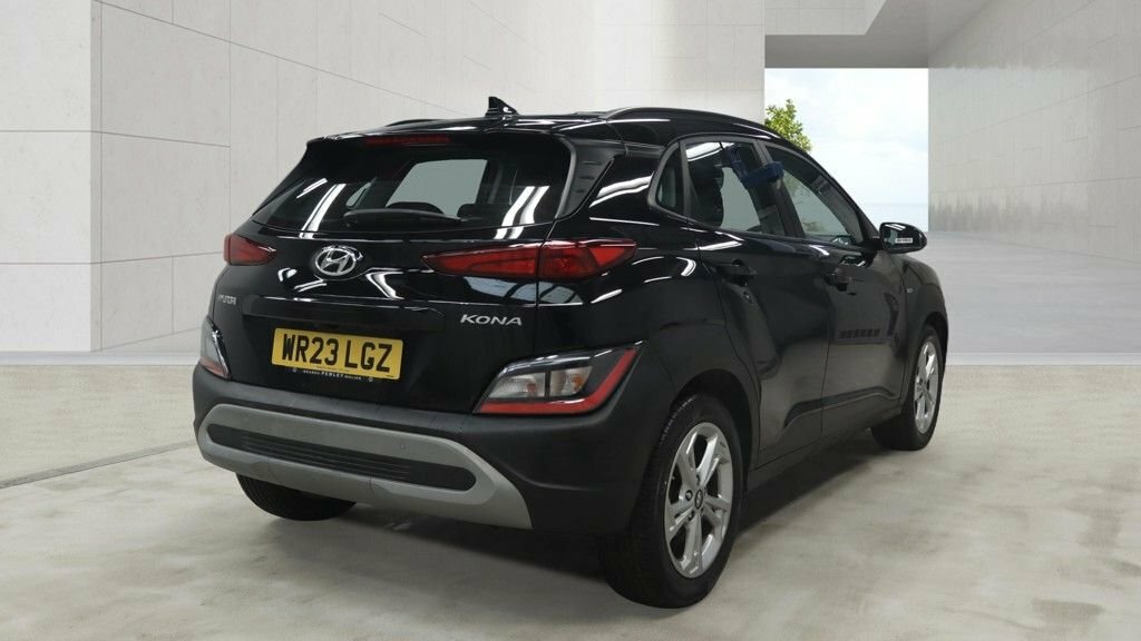 Hyundai Kona 1L Se Connect Black #4