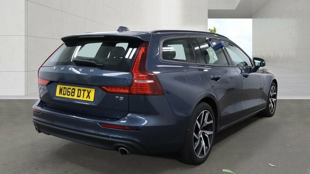 Volvo V60 2L Momentum Blue #5