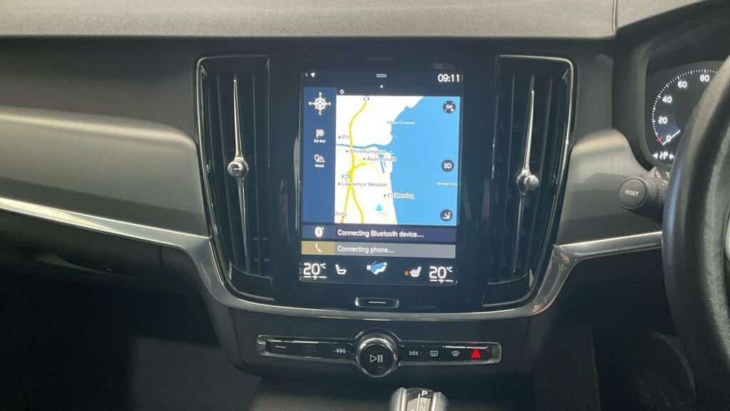 Volvo V90 2L Momentum Plus Grey #2