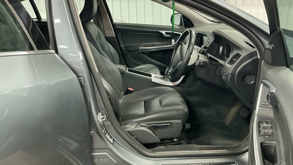 Volvo S60 2L Se Nav Grey #2