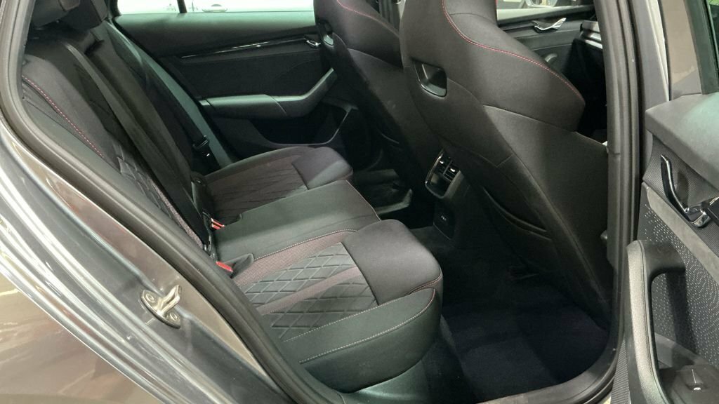 Skoda Octavia 1.4L Vrs Grey #6