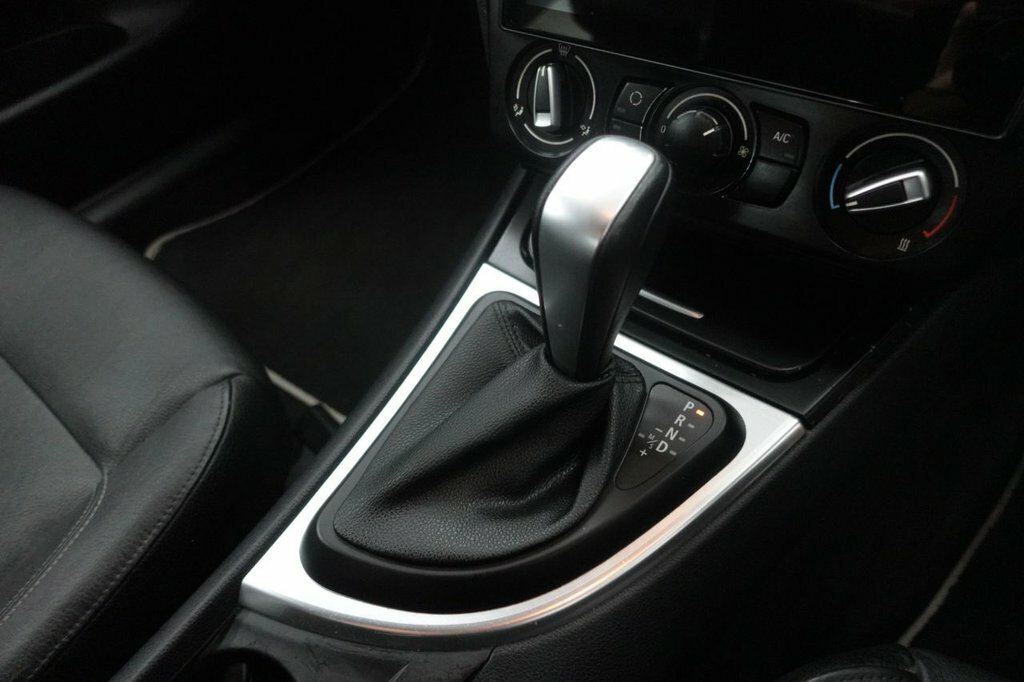 BMW 1 Series 1.6 114I Sport Euro 5 Ss Black #18