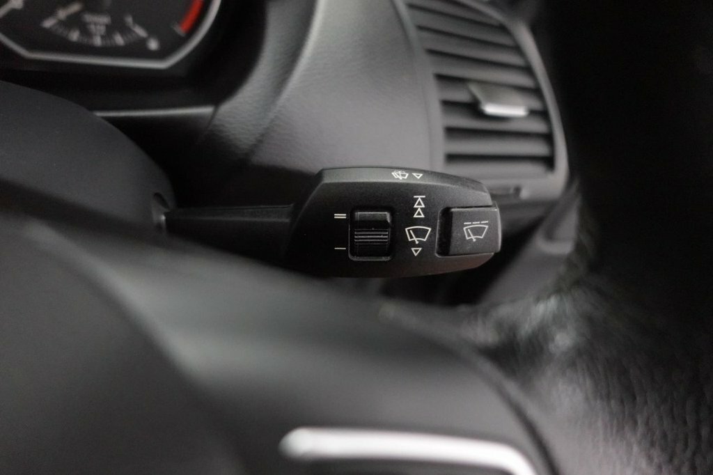 BMW 1 Series 1.6 114I Sport Euro 5 Ss Black #21