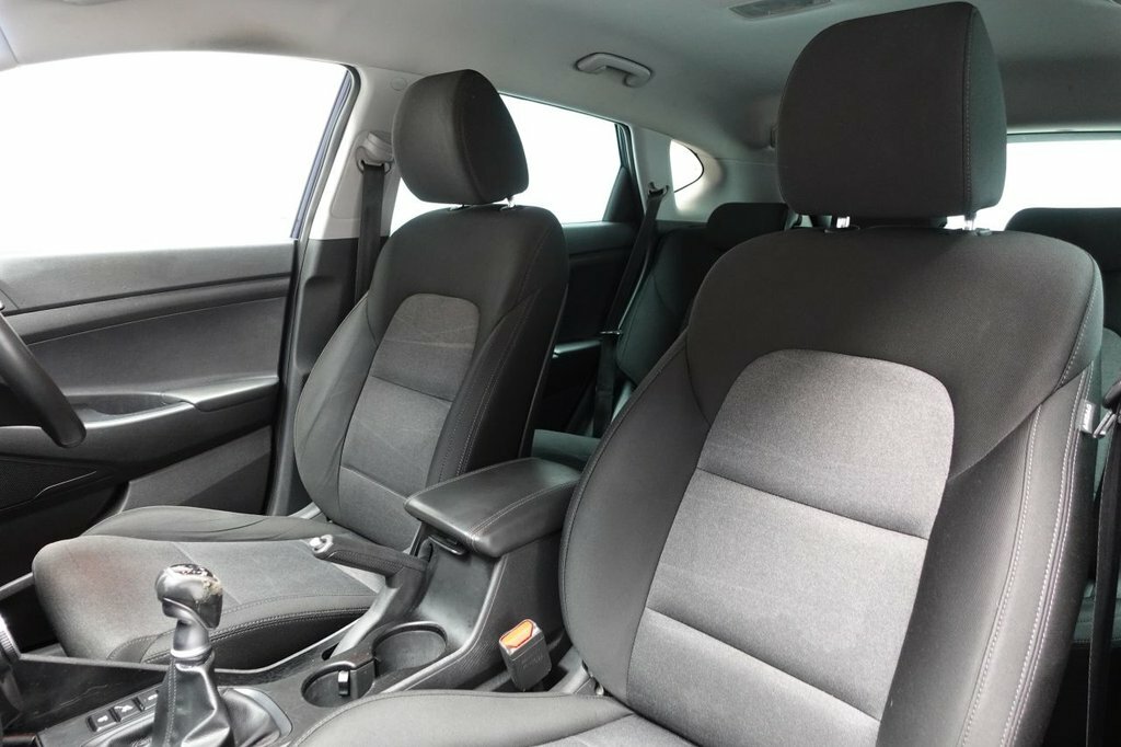 Hyundai Tucson 1.6 Crdi 136 Se Nav 2Wd Dct Grey #12