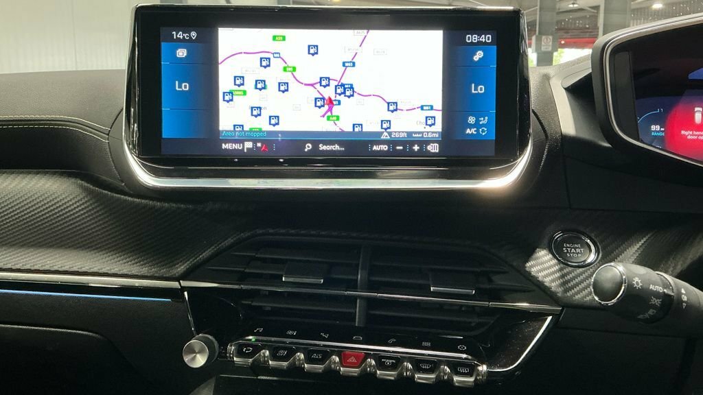 Peugeot 208 1.2 Puretech Allure Eat Euro 6 Ss White #3