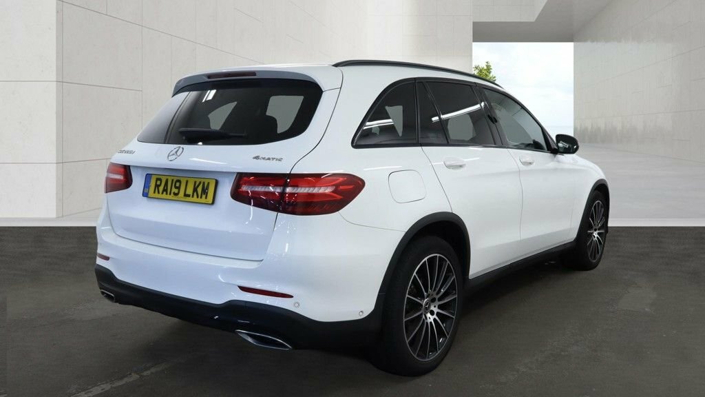 Mercedes-Benz GLC Class 2.1L Amg Night Edition White #4