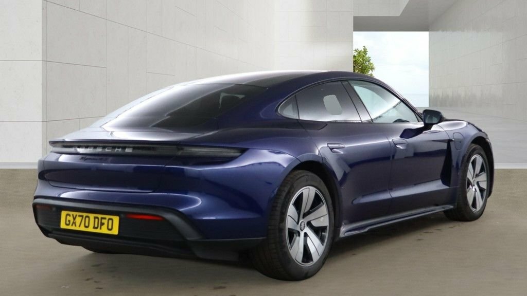 Porsche Taycan Saloon Blue #4