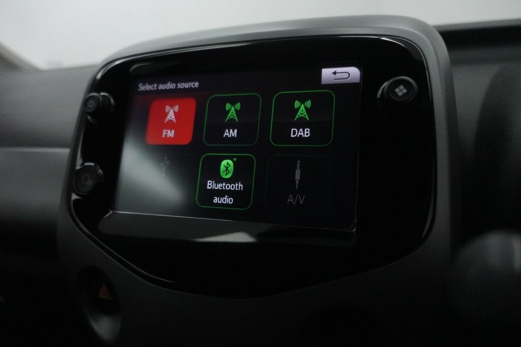 Toyota Aygo Vvt-i X-trend Red #26