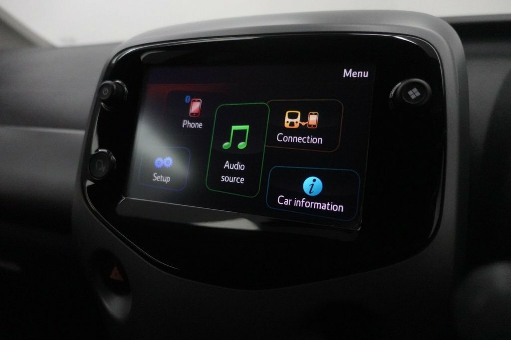 Toyota Aygo Vvt-i X-trend Red #25