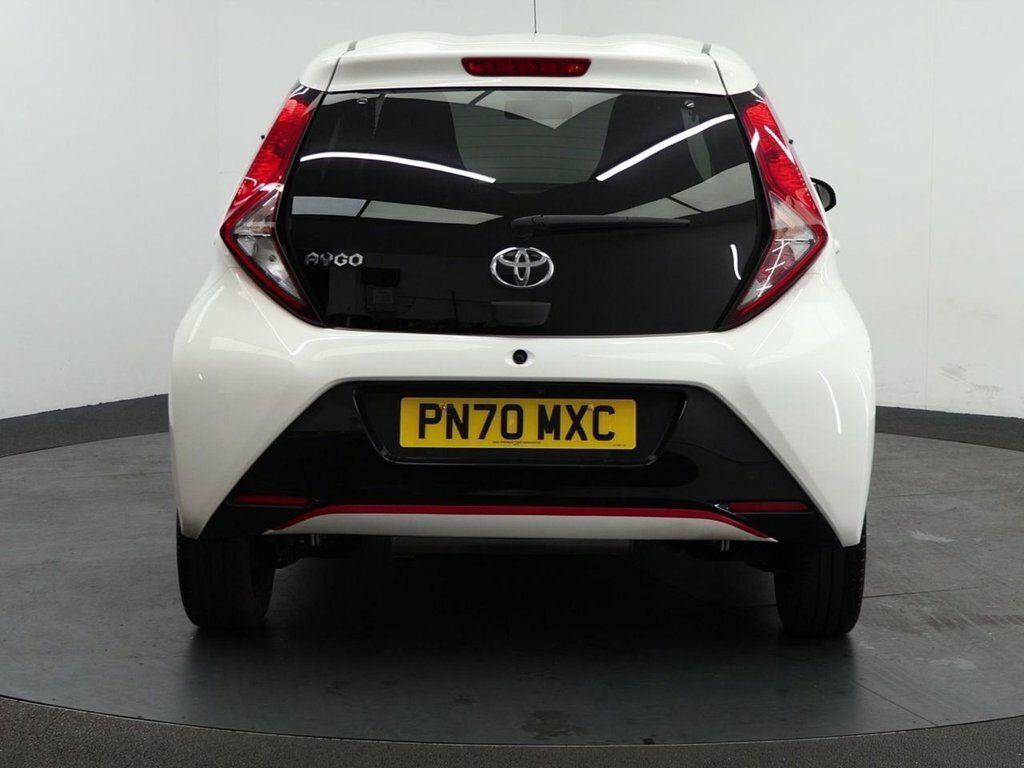 Toyota Aygo Vvt-i X-trend Red #8