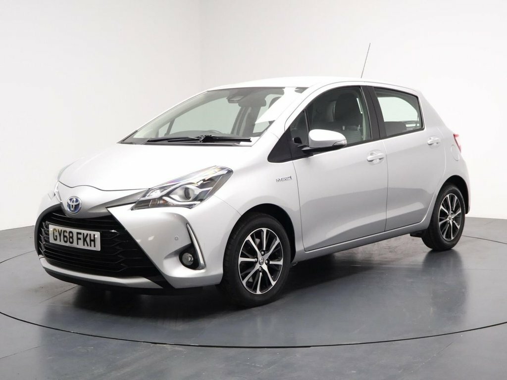 Toyota Yaris 1.5L Icon Tech Silver #5