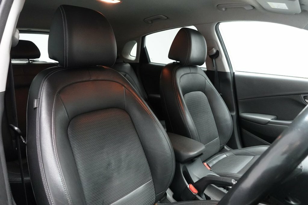 Hyundai Kona 1L Premium Se White #3