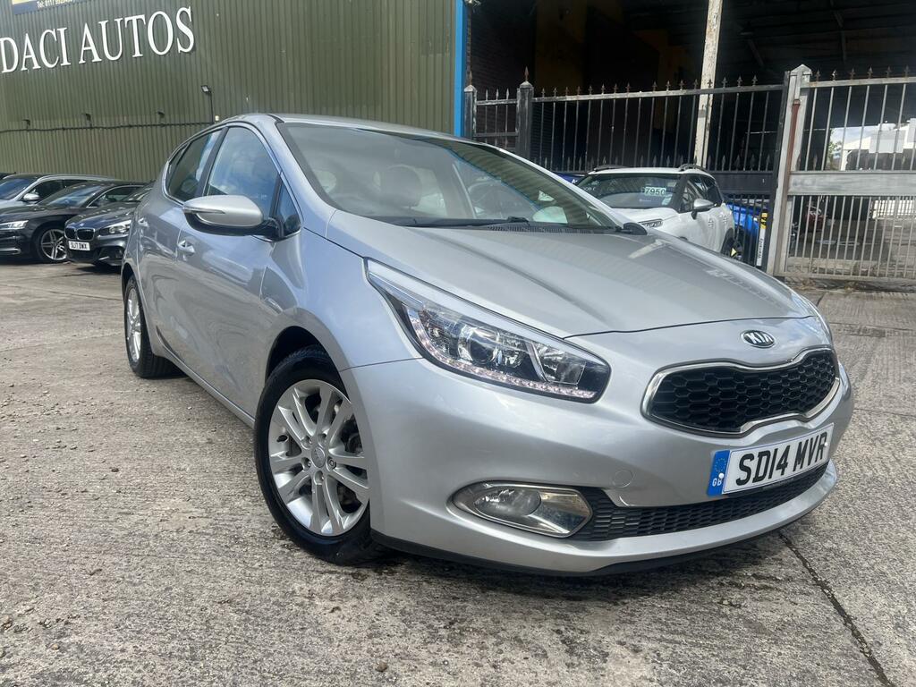 Kia Ceed 1.4 2 Hatchback Euro 5 98 Bhp Silver
