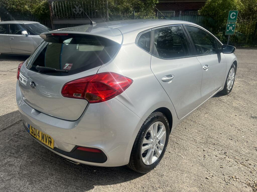 Kia Ceed 1.4 2 Hatchback Euro 5 98 Bhp SD14MVR Silver #3