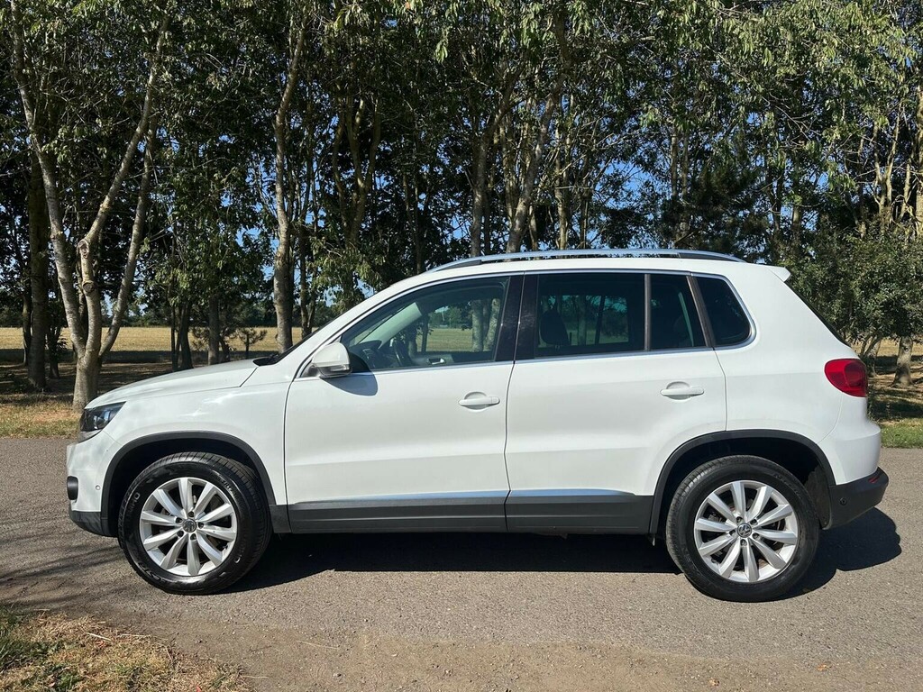 Volkswagen Tiguan Suv 2.0 Tdi Bluemotion Tech Match 4Wd Euro 6 Ss MC15ZNX White #4