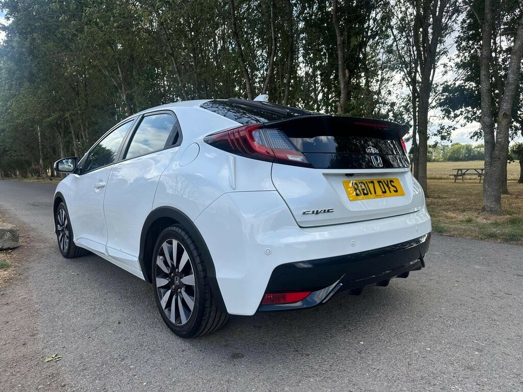 Honda Civic Hatchback 1.8 I-vtec Se Plus Navi Euro 6 Ss 5 White #5