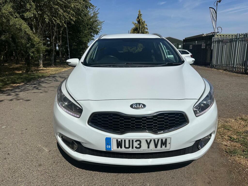 Kia Ceed 1.6 Crdi Ecodynamics 3 Sportswagon Euro 5 Ss White #2