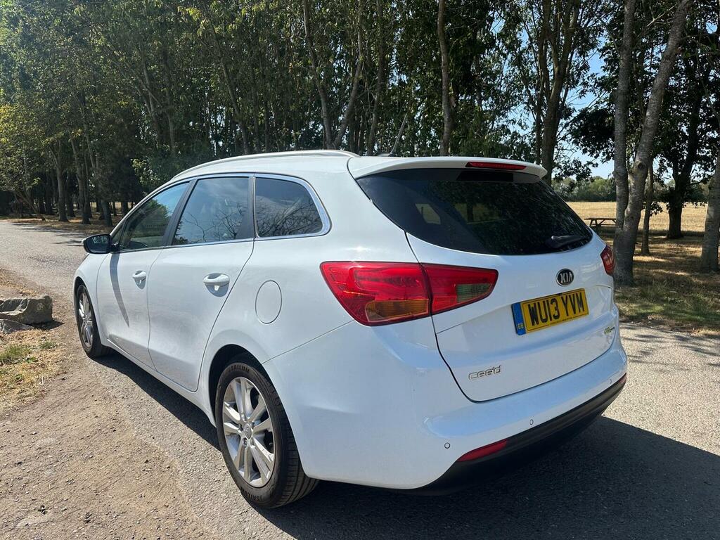 Kia Ceed 1.6 Crdi Ecodynamics 3 Sportswagon Euro 5 Ss White #5