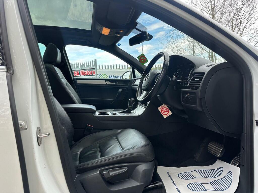 Volkswagen Touareg 3.0 Tdi V6 Bluemotion Tech R-line Suv T Black #9