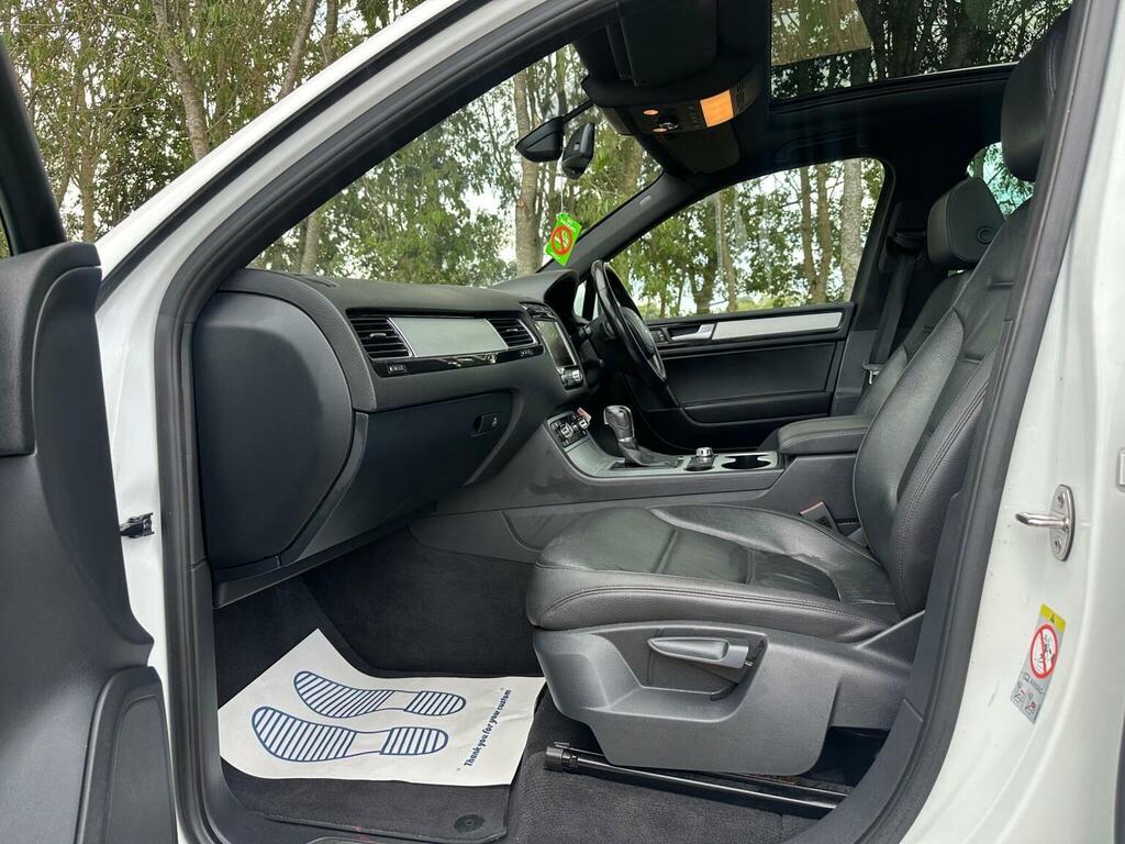 Volkswagen Touareg 3.0 Tdi V6 Bluemotion Tech R-line Suv T Black #10