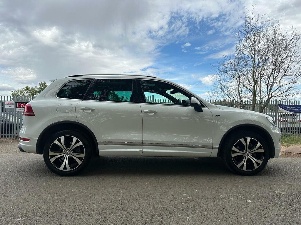 Volkswagen Touareg 3.0 Tdi V6 Bluemotion Tech R-line Suv T Black #8