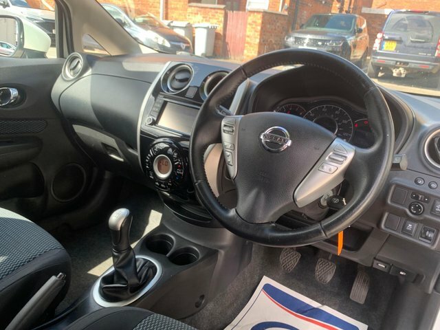 Nissan Note Acenta Premium #30