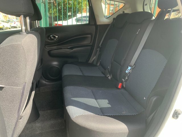 Nissan Note Acenta Premium #22