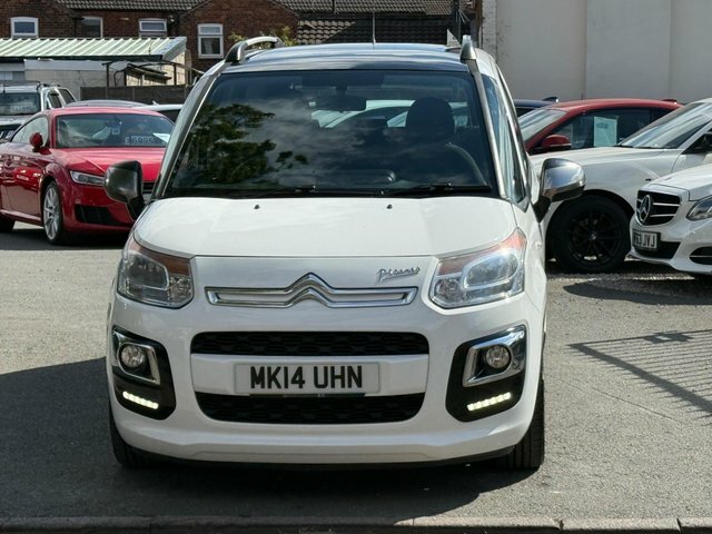 Citroen C3 Picasso Manual White #2