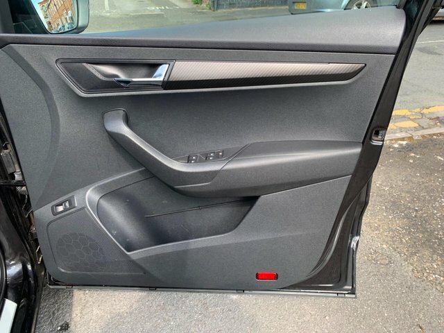 Skoda Karoq 1.5 Tsi Act Se L Suv Dsg Euro 6 Ss Black #29
