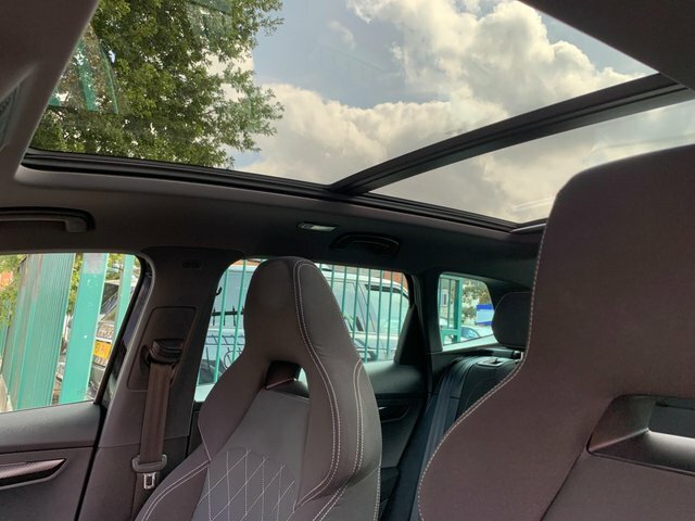 Skoda Karoq 1.5 Tsi Act Se L Suv Dsg Euro 6 Ss Black #35